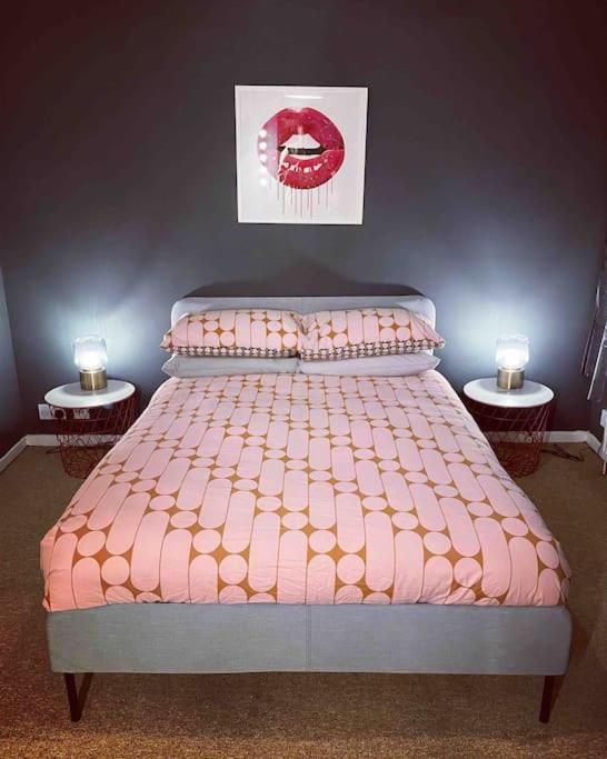 Chester/Handbridge Sleeps 9 + Netflix Hough Green Esterno foto