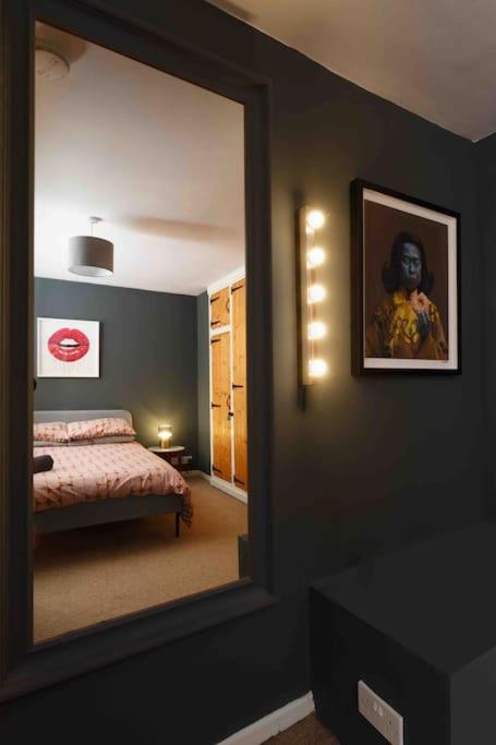 Chester/Handbridge Sleeps 9 + Netflix Hough Green Esterno foto